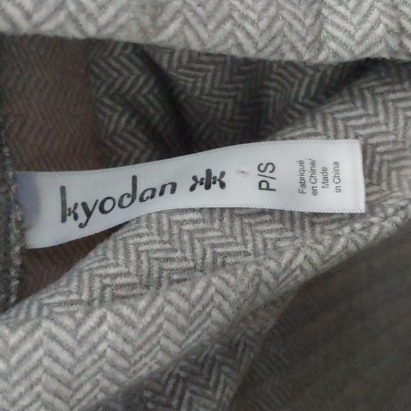 Kyodan | Gray Longsleeved Drawstring Turtleneck Pullover Shirt - Picture 12 of 14